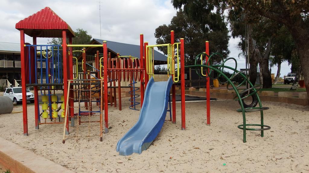 Australind Tourist Park Hotel Exterior photo